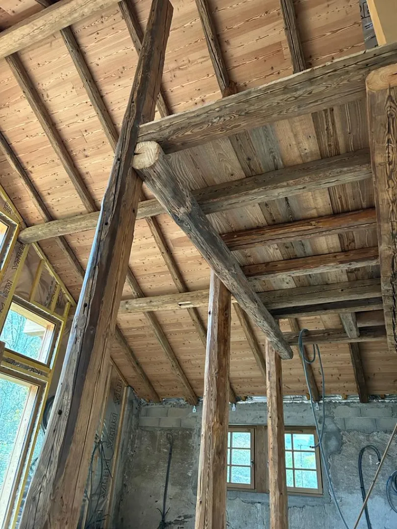 Charpente vieux bois - Plancher de toiture vieux bois - Les Houches